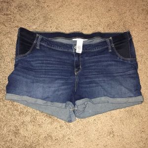 Liz Lange Maternity Shorts Size XXL